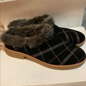 Aerosoles slipper/mule with faux fur